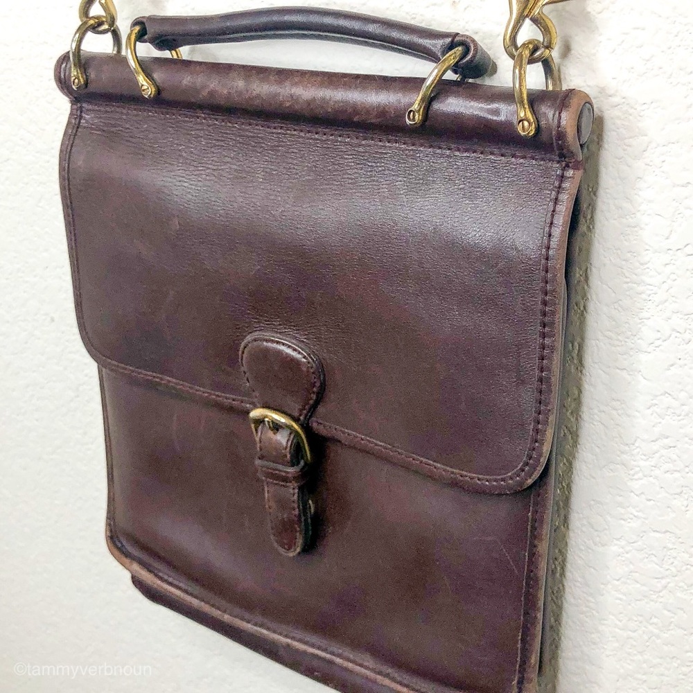 VINTAGE 1980’s HUNT CLUB Genuine Leather Crossbody